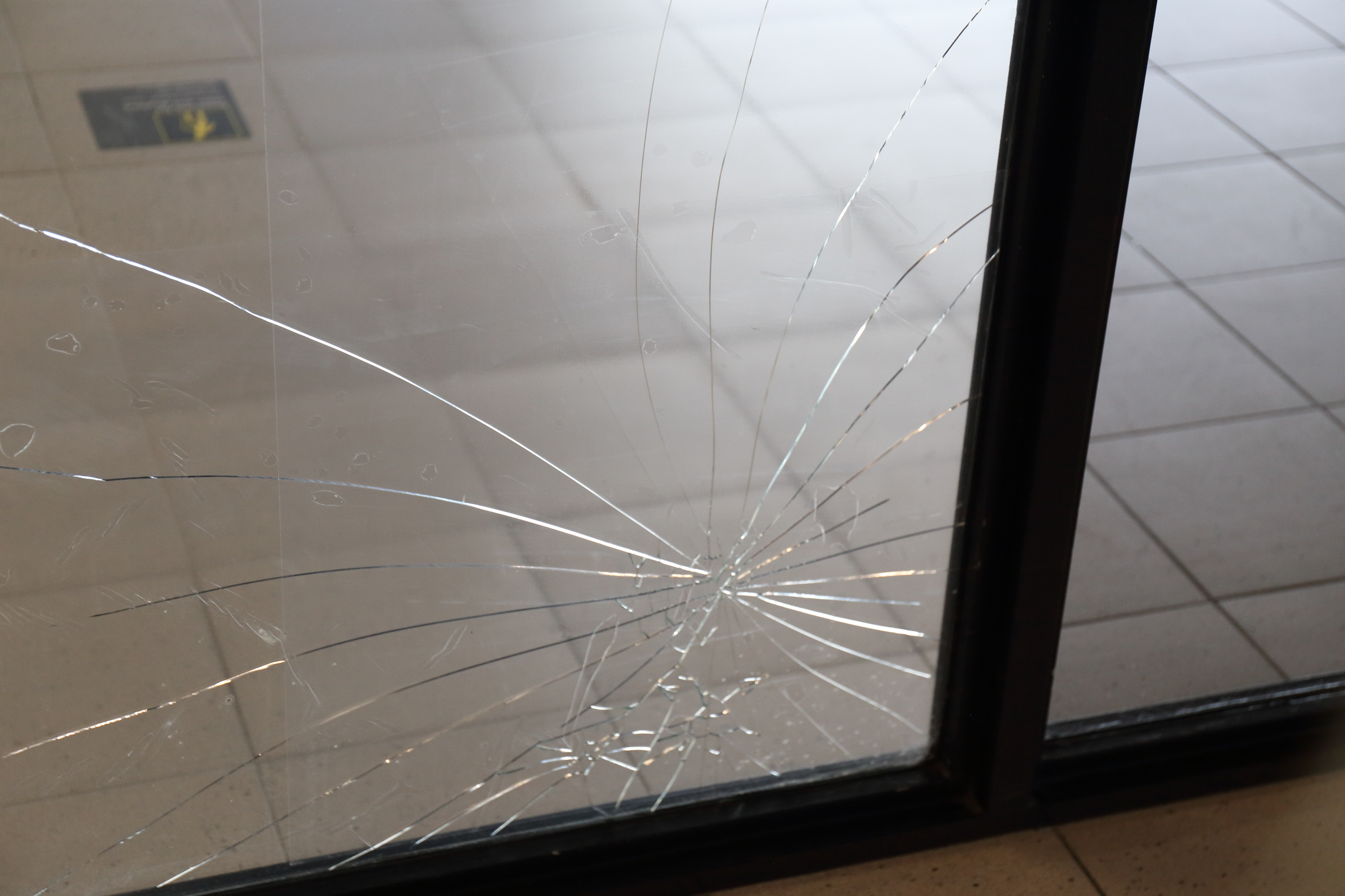 ガラス交換 豊田市 | ガラス修理のご相談は修理の窓口豊田市